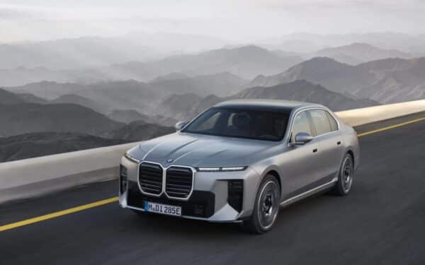 2027 BMW 7 Series refresh brings Neue Klasse tech and a NACS charging switch to the i7