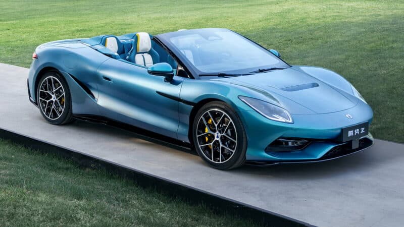 BYD Unveils Denza Z Electric Roadster: 1 000-HP Ambitions and Flash Charging Aim for Europe First