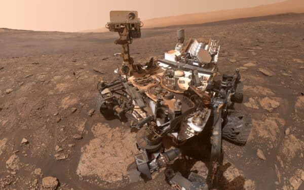 NASA Curiosity detects new organic molecules on Mars, offering a fresh clue to what the planet preserved for billions of years