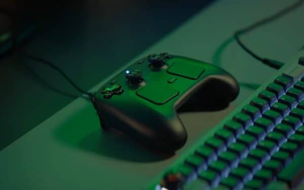 Leaked Steam Controller review offers early praise for dual trackpads, but the price raises questions
