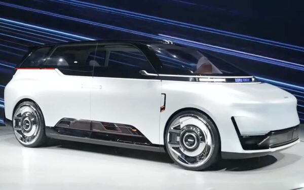 Geely Unveils EVA Cab Robotaxi: A Purpose-Built Design Aims for 100 000 Vehicles by 2030