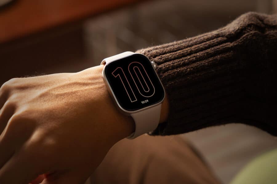 Redmi Watch 6 NFC appears in early European listings, hinting at a wider global launch for Xiaomi’s budget AMOLED smartwatch