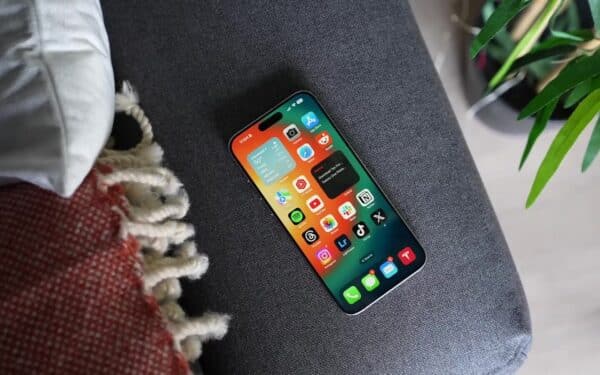 iPhone 20 display leak points to micro-curved OLED from Samsung, bringing Apple closer to an all-glass look