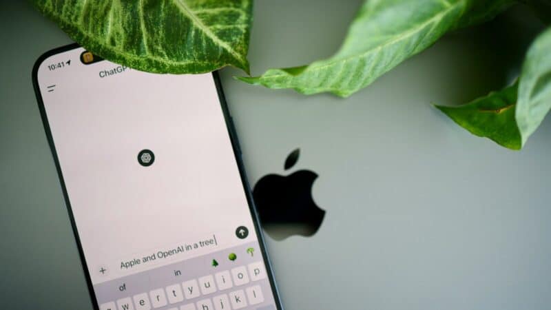 Yale seniors land $5.1 million to build an iMessage based AI social network, and it’s already spreading on campuses