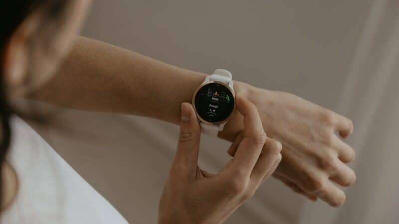 Survey suggests Garmin fans still prefer MiP displays over AMOLED, and battery life may be why
