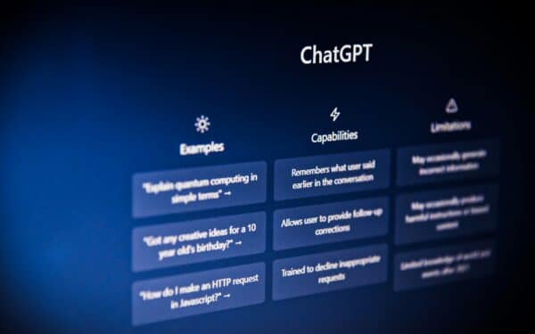 How to ask ChatGPT better questions? A practical guide to smarter AI prompts