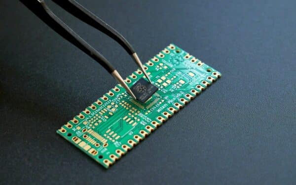 US-Taiwan semiconductor deal nears announcement: tariff cut tied to 500 billion dollars in chip investment pledges